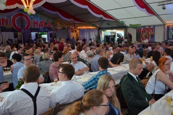 freitag-125201276F2-0FCB-4A33-180E-EE0C40511F70.jpg