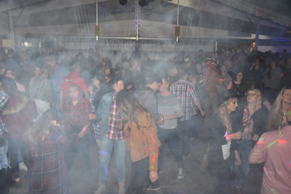 jg-westernparty-18F6A88F97-6603-DCDA-6F22-DB3CFC9AC907.jpg