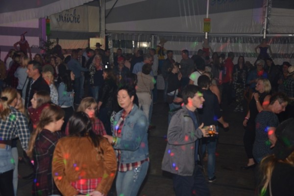 jg-westernparty-21DD8FF762-51FD-6773-B291-BF298CD913DD.jpg