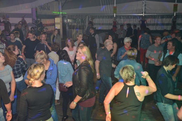 jg-westernparty-35EC8AA7EB-3FE0-8157-A354-1BDC4AA65CE0.jpg