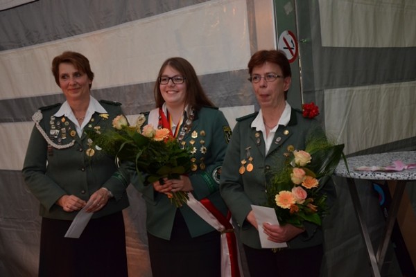 komertz-11945B6E90C-239C-3D2C-BCA1-4CDBC70D7F86.jpg
