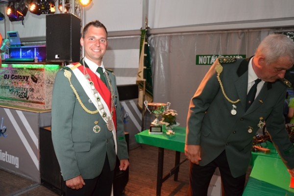 komertz-130323F3288-D256-6BD9-E8E6-AA4862756E0D.jpg