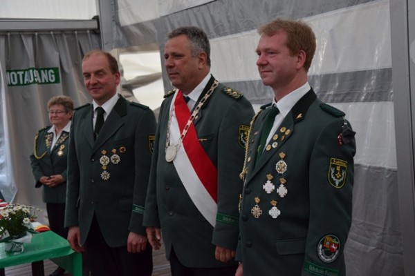 komertz-70ED7A1B02-1B04-1374-95F1-17DE85864435.jpg