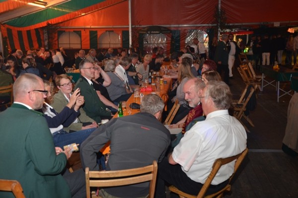 montag-243FBD6055-9382-46F5-67FB-146293F014D5.jpg