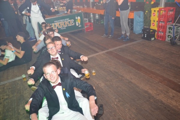 montag-5226476A8F-CD30-6BB6-93B9-34297C65EE62.jpg
