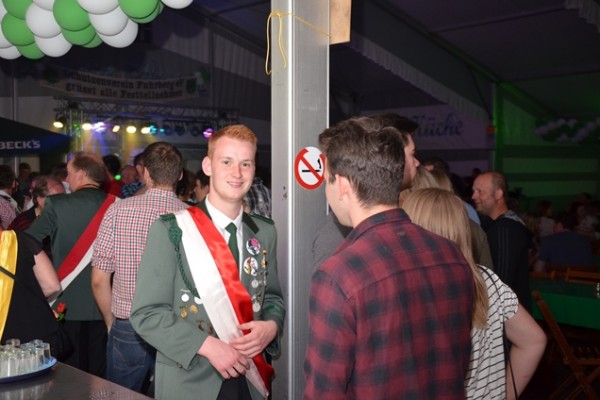 party-samstag-11ECA952F7-51AC-D2BF-707E-D5BD75EF94AB.jpg