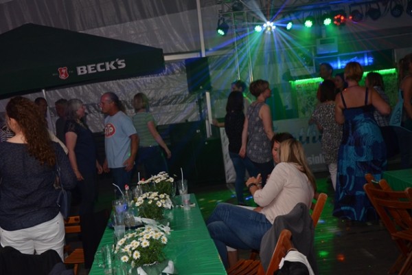 party-samstag-186F73BC88-BE1C-70AA-5450-B482FB2F5BD9.jpg