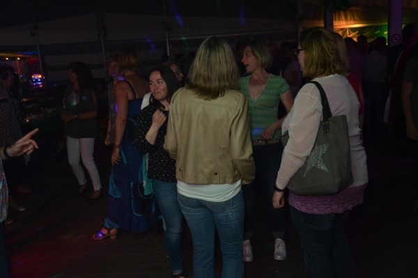 party-samstag-246503FF60-9F02-FD51-86EB-110B38CCBD2D.jpg
