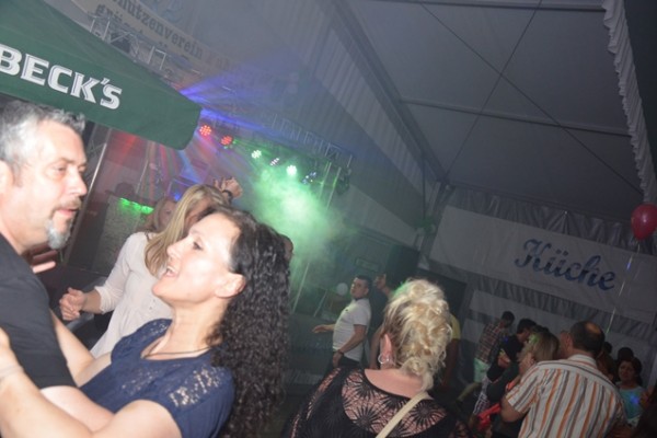 party-samstag-52781ED237-0F5D-3B48-3EC5-AE0E440BA5CC.jpg