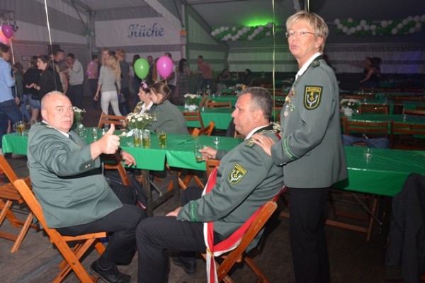 party-samstag-68AC1143B9-57D0-82F2-A43D-2A9857A606D5.jpg
