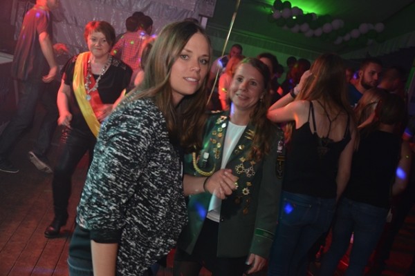 party-samstagD622903C-5112-1469-9A1A-CF8B3970D8B0.jpg