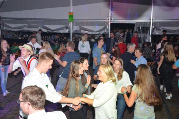 samstag-1065532A2EE-E284-923A-924F-26E8C88C1859.jpg