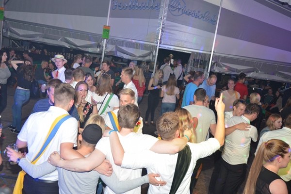 samstag-115C6144924-9808-6C5F-8D1C-89ED716CD995.jpg