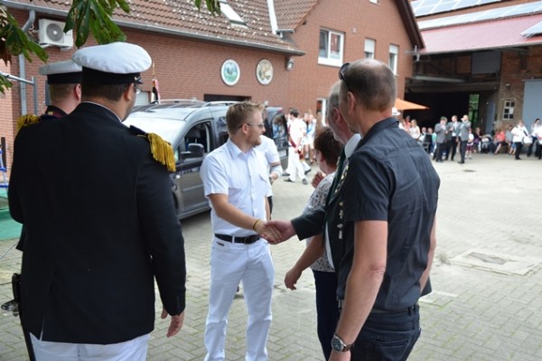 samstag-115FC5A9696-F42C-9F9E-864D-CDFB266580C5.jpg