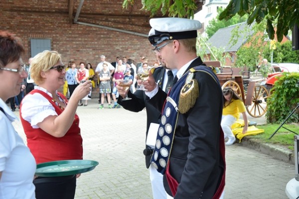 samstag-12251AD5626-BD74-2C84-B46F-70F4F624877E.jpg