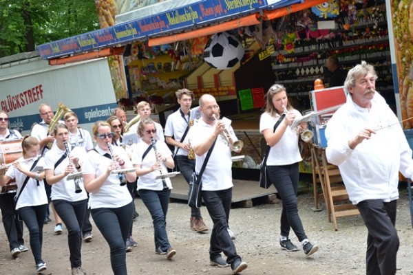 samstag-12D763F090-7853-F044-9BD0-8907E0A1BCE4.jpg