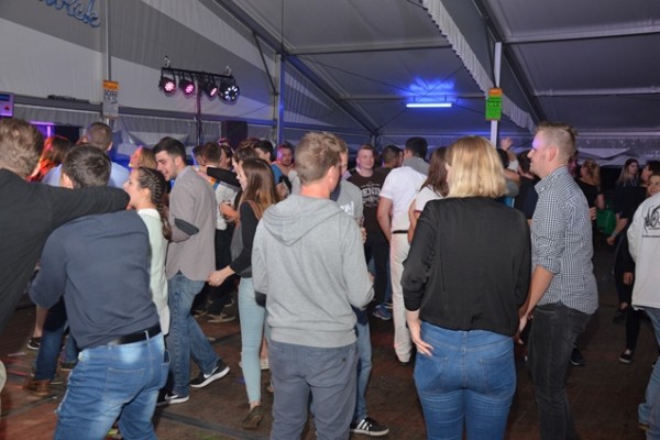 samstag-1327B9EC174-FC1F-FF2F-FFA1-93B49AAC82DE.jpg