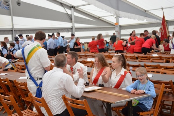 samstag-1356A70658E-C7CD-2990-C829-75D4D2FA99A9.jpg