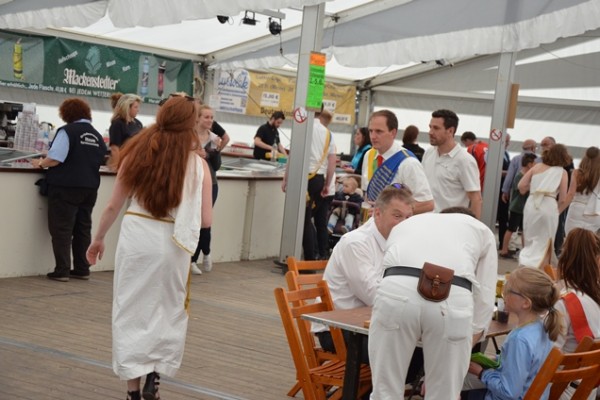 samstag-141CC83EADA-9BFC-5CDE-4D9F-DD7CC419E7A9.jpg