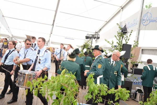 samstag-145D4324159-ECAC-D404-439B-386C949CDF42.jpg
