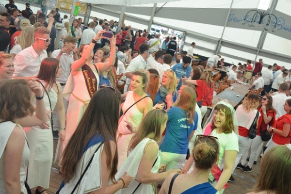 samstag-16525D6744A-2EC4-A6BB-53A1-249087EF6D0E.jpg