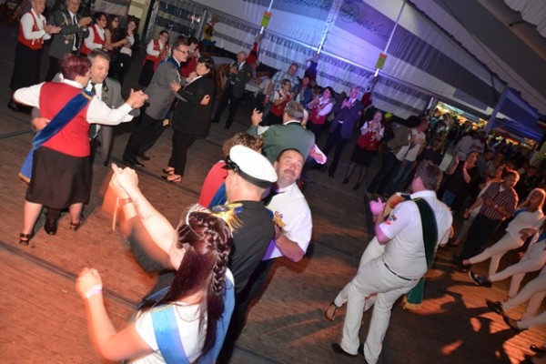 samstag-1683EB595C8-E3DB-698C-22FE-C579344D8EE1.jpg
