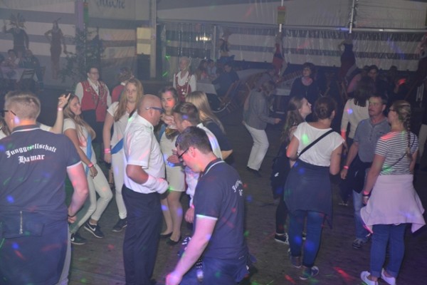 samstag-170CC278837-BA3D-D113-8CF8-8A2C0BD07C72.jpg