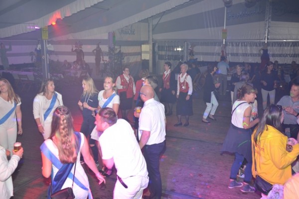 samstag-1721FD0AEA5-A591-3872-B476-7FE2AE96EDE8.jpg