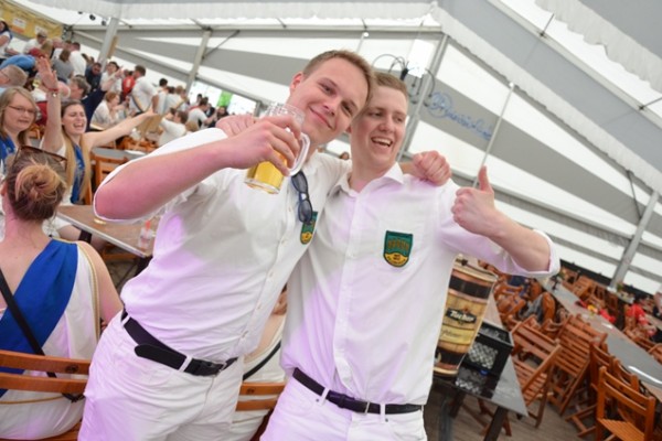 samstag-17269878F7A-326D-9F65-9A9A-B4D0AD426C08.jpg