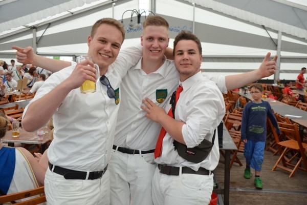 samstag-174D85EF7EE-F284-1502-A374-F0C8081C44A9.jpg