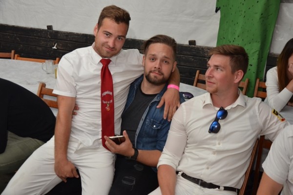 samstag-17855F032B9-418A-1654-A43D-AB62654C680F.jpg