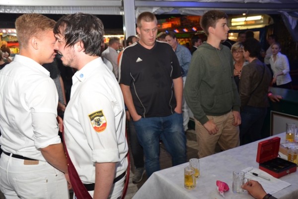 samstag-181AB088BAE-AABE-9AAC-E25E-53192449477A.jpg