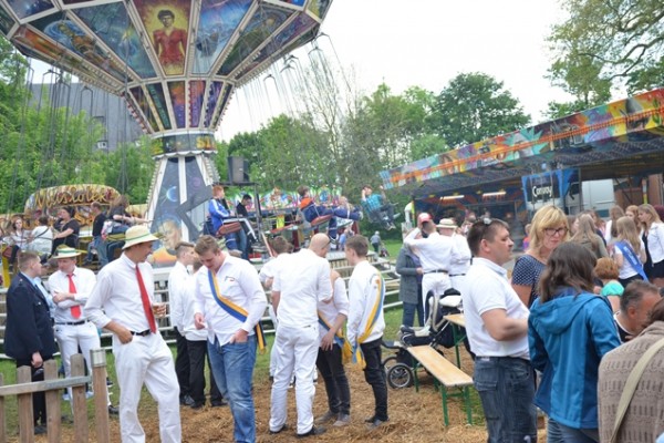 samstag-18360B3CEAA-8CBB-54CC-C186-7713D30B1285.jpg