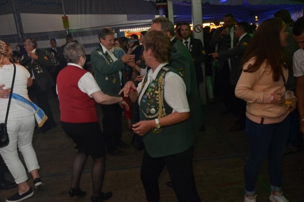 samstag-188A4FCB61F-F123-B4E6-1EAE-64F1E17635E6.jpg