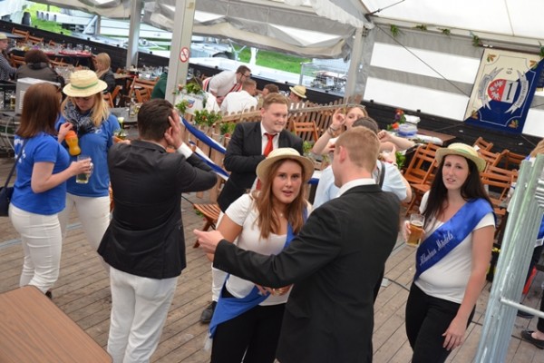 samstag-199FA25E4D0-3DA2-E1A1-E498-CE37D7B1CD15.jpg