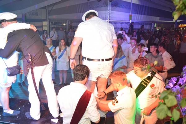 samstag-203ED25D584-0C9D-0920-4451-6609E6D6B30C.jpg
