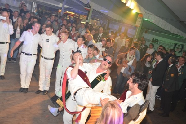 samstag-209126A78FC-09A7-BA36-927F-2AF731C051E9.jpg