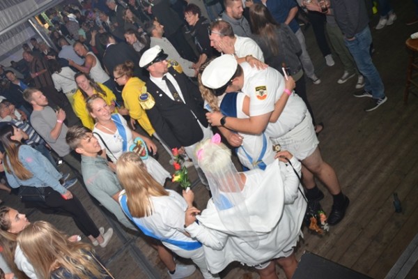 samstag-213D5E2D4C5-9639-4248-FF40-2056C2D45D02.jpg