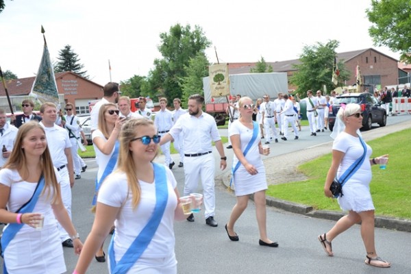 samstag-2253060401-4AFB-8A7D-810F-4BC1366C9362.jpg