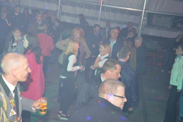 samstag-38A07B12A8-BC68-0CDE-9536-B1CC77C47705.jpg