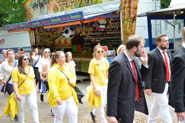 samstag-42DE048587-4FBC-7117-E8E7-E0983F0D0C40.jpg