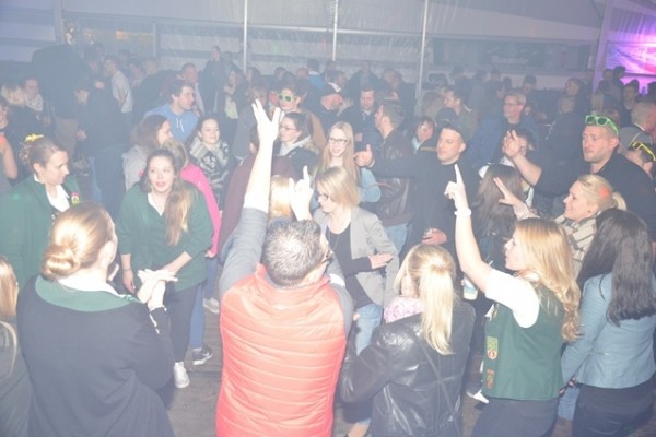 samstag-50D30EF3AF-6101-1E2D-135D-1E847E316F05.jpg