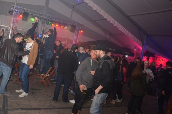 samstag-617C493A11-8A99-5C07-91D8-783C70753869.jpg