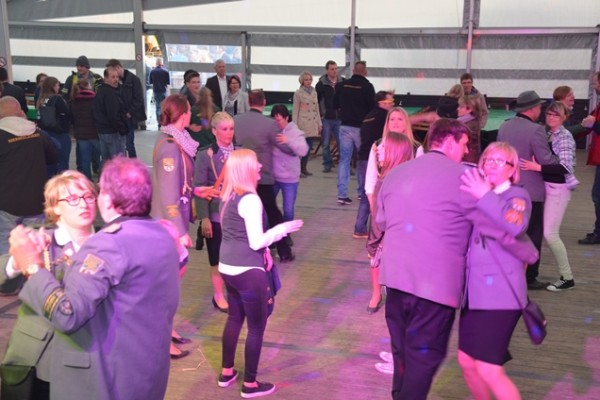 samstag-6DBA323FC-860E-D022-EB0C-F61D95D67220.jpg