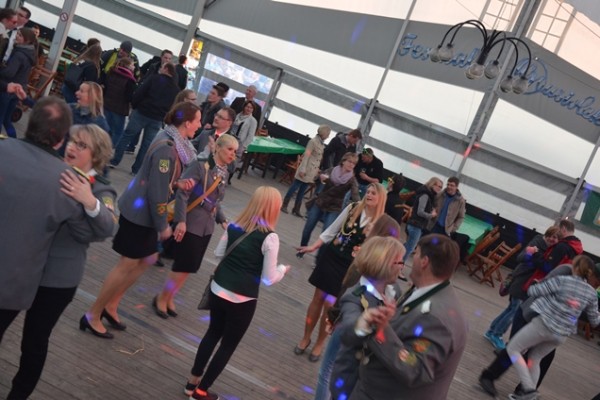 samstag-74892AF39-7DEE-9286-5E27-8C8973D2B480.jpg