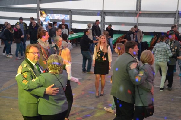 samstag-844457184-651E-9F6F-597E-DF842460611B.jpg