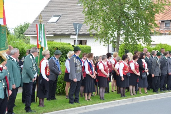 samstag-982D48EE05-2B94-A533-339C-0A1F2010203E.jpg