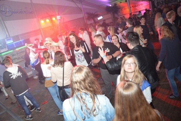 samstag-9F858CC93-7F0E-2F54-CE5B-7B891D2F01B2.jpg