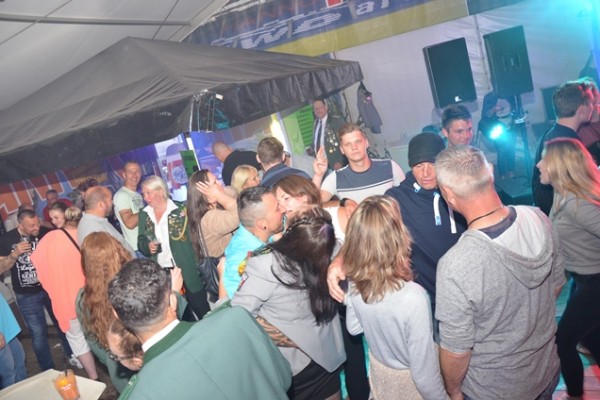 samstag-abend-43DD91B8B2-E27C-C716-0564-83FDD91CAB2B.jpg