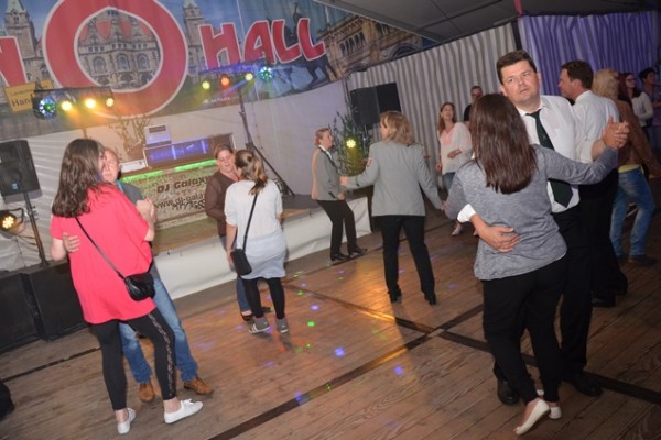 samstag-abend-546FF2DAE3-3B57-ACC0-848F-0203310C3165.jpg